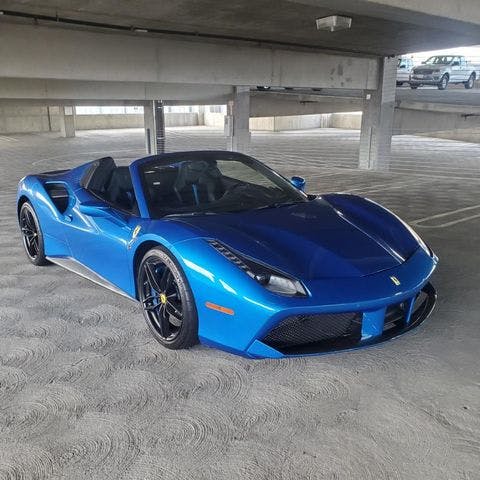 2015-Ferrari-California-1.jpg