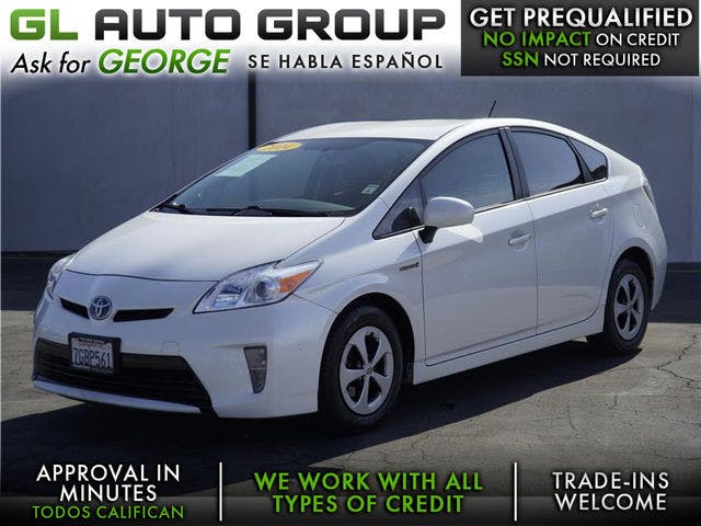 2016-TOYOTA-PRIUS-1.jpg